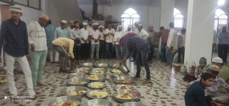 तुमसर के जामा मस्जिद में इफ्तियार पार्टी का आयोजन