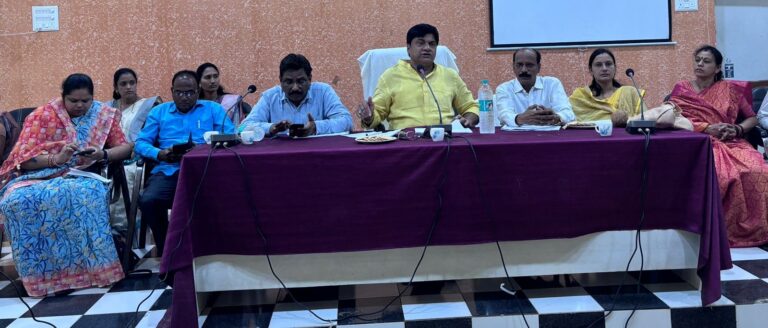 मातोश्री पांदन रस्त्याच्या कामांचे नियोजन करा – आ. विजय रहांगडाले यांचे आढावा सभेत निर्देश 