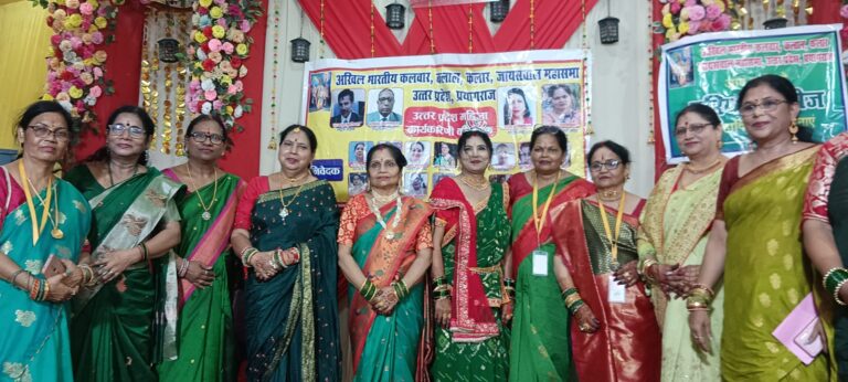 कजरी महोत्सव क्वीन निधि जायसवाल विनीता जायसवाल चुनी गई-मीना जायसवाल