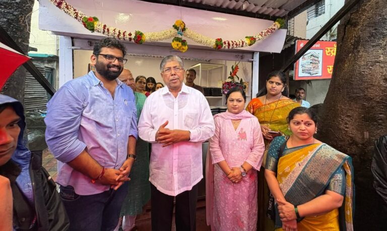 युवा सुराज्य प्रतिष्ठान संचलित नामदार चंद्रकांत पाटील यांच्या मार्गदर्शनाखाली सुरु करण्यात आलेल्या पोळीभाजी केंद्राचा शुभारंभ संपन्न