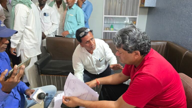 अखिल राजस्थान राज्य संयुक्त कर्मचारी महासंघ (एकीकृत) के तकनीकी प्रदेशाध्यक्ष श्री रमेश उपाध्याय ने कैबिनेट मंत्री श्री सुमित गोदारा से भेंट कर पूर्व में प्रेषित पत्र पर हुई कार्यवाही हेतु आभार व्यक्त किया।