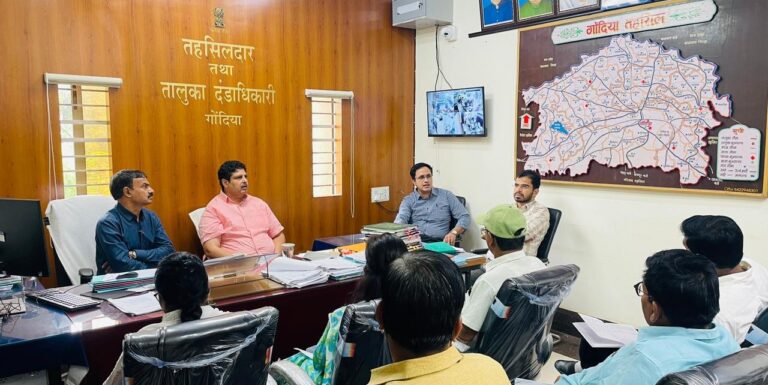 अतिवृष्टि से गोंदिया तहसील में धान फ़सलों का भारी नुकसान, सभी फसलों का तत्काल करें पंचनामा- MLA विनोद अग्रवाल “एसडीओ, तहसीलदार, कृषि अधिकारी के साथ आपात बैठक लेकर दिए कड़े निर्देश”