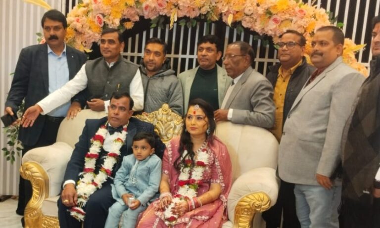 निजानन्द जायसवाल एवं सुजाता जायसवाल की रिंग-सेरेमनी